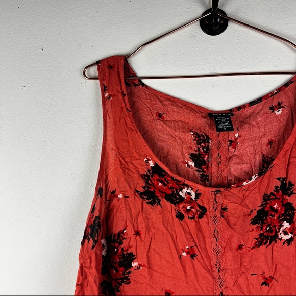 Torrid Orange & Black Floral Sleeveless Blouse Plus Size 0 - Picture 2 of 4